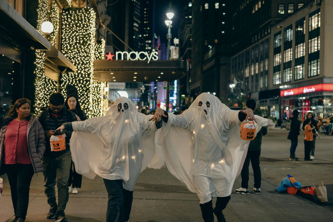 Gender-Neutral Halloween Fun: Unveiling the Magic of Unisex Costumes for Everyone