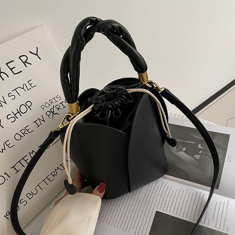Ladies New Trend Retro Single Shoulder Messenger Bag