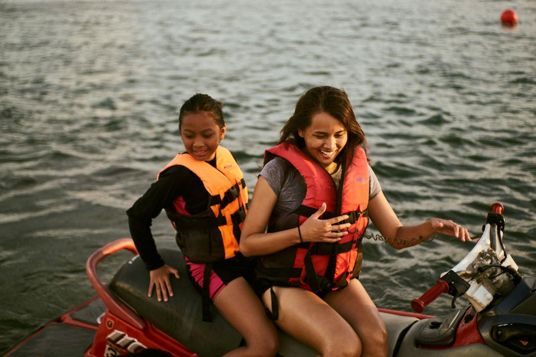 Buoyant Bliss: Navigating the Seas of Safety with Life Jackets - MRSLM