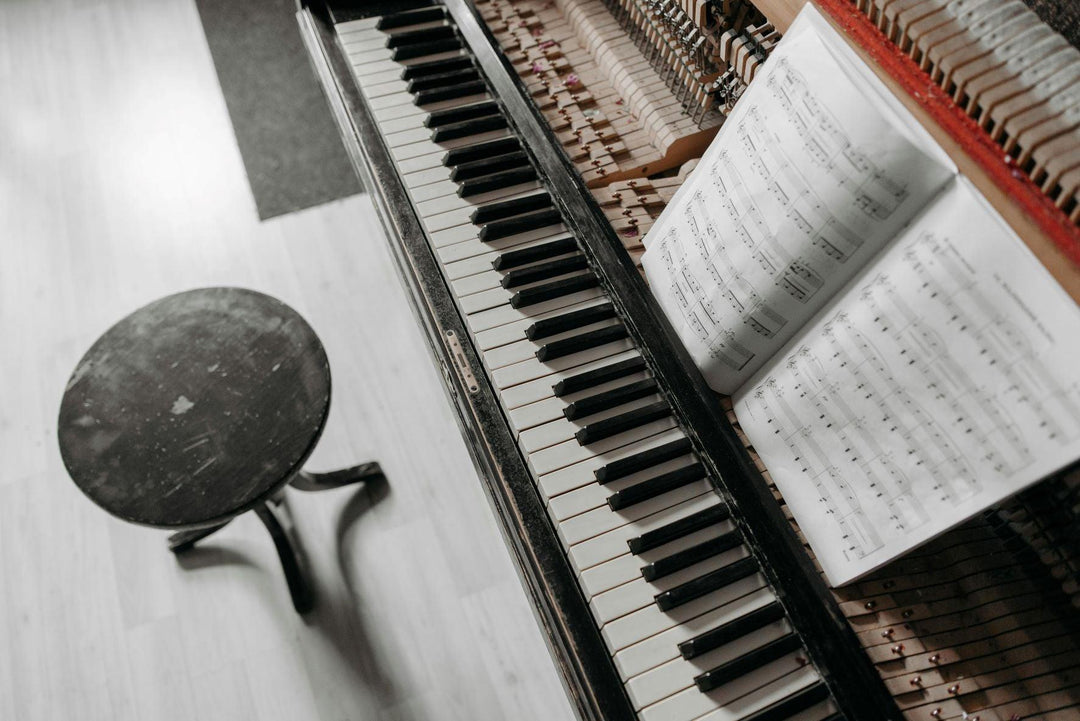 Perfect Harmony On-the-Go: Unveiling the Magic of Portable Piano Stools - MRSLM