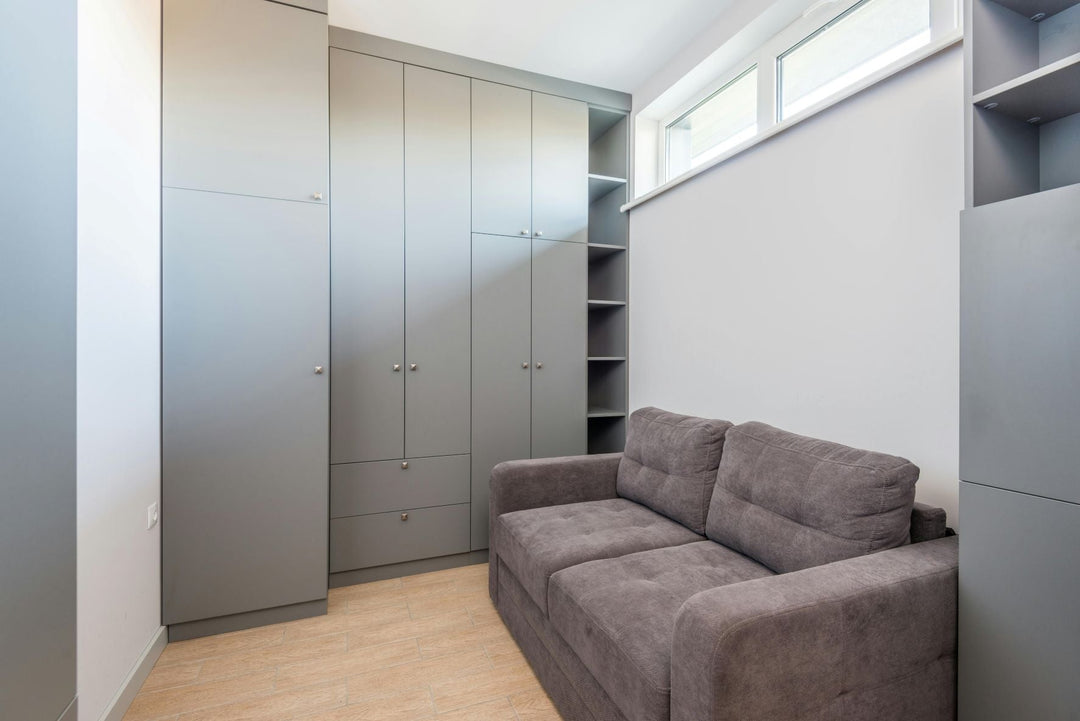 Small Space Storage Hacks: How to Use Vertical Storage to Maximize Tiny Homes
