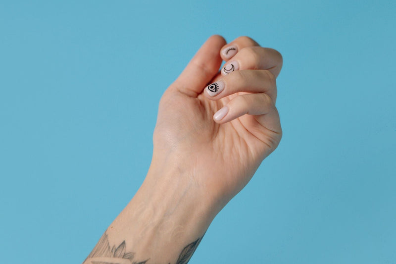 Why Nail Shape Changes the Perceived Length of Your Fingers