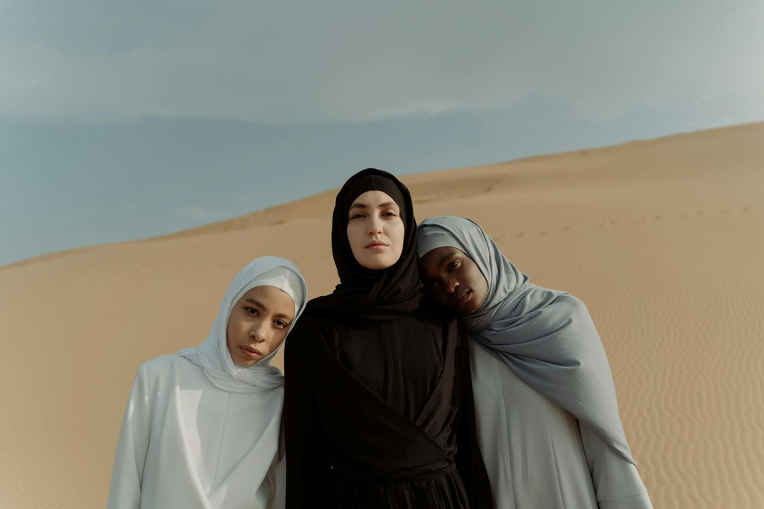 Which Abaya Fabrics Work Best in Humid Weather? A Practical Guide for Breathability