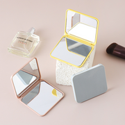 portable double-sided makeup mirror, view 8 - MRSLM