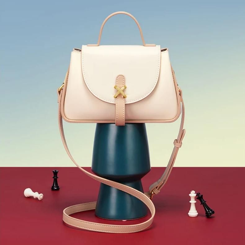 Luxuriöse Schultertasche aus Leder für Damen