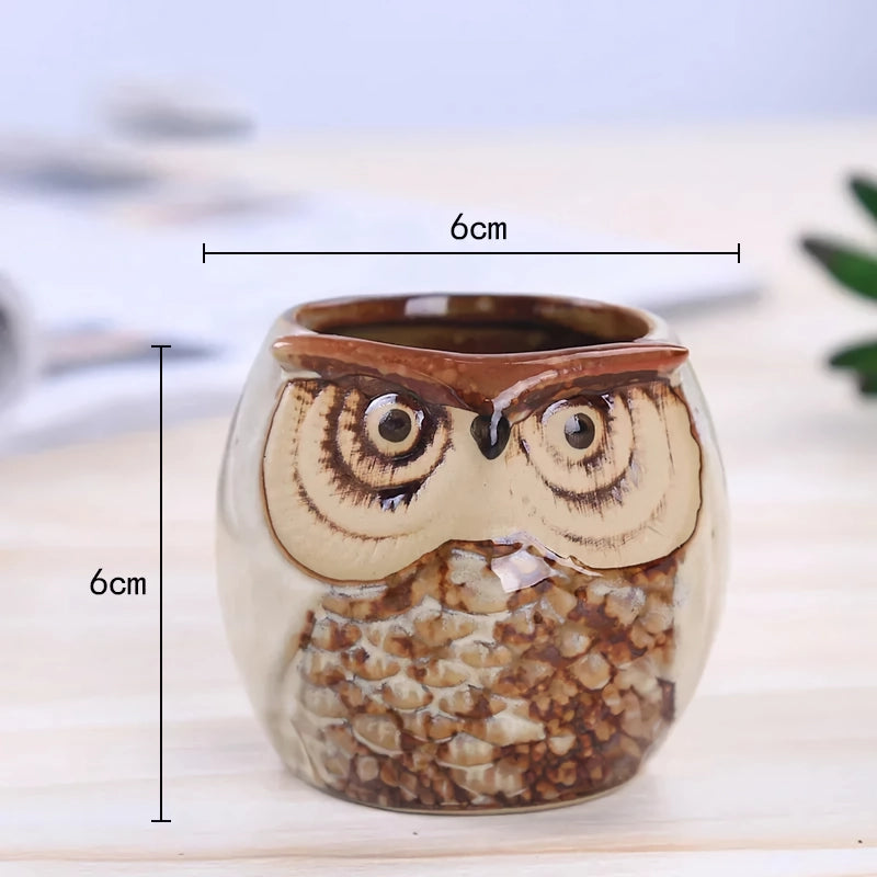 Mini owl ceramic planter, view 4 - MRSLM