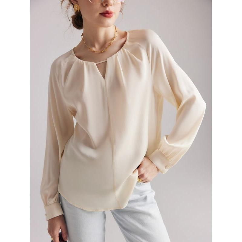 Blusa elegante de manga raglan em mistura de seda