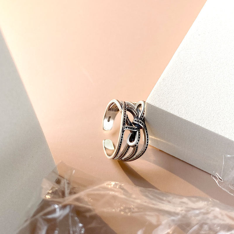 Vintage Minimalist Design S925 Sterling Silver Bends And Hitches Ring