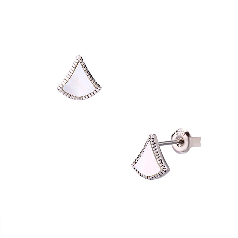 Simple Personality Small Skirt White Shell Earrings Women