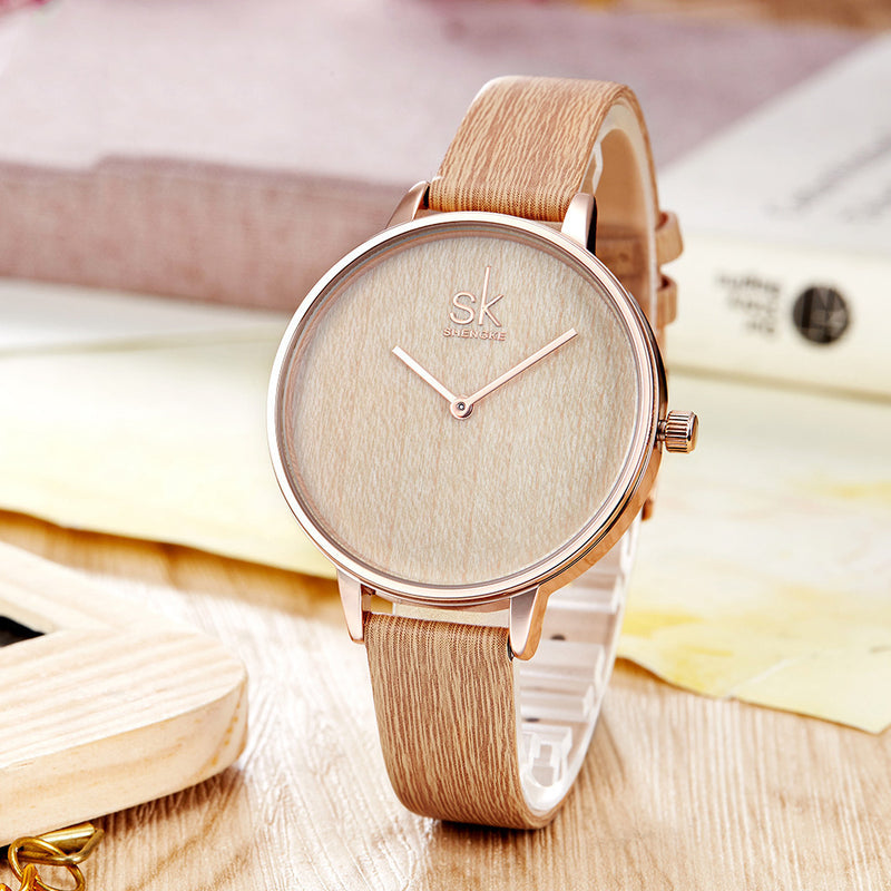 Women's Quartz Watch with Wooden Hands