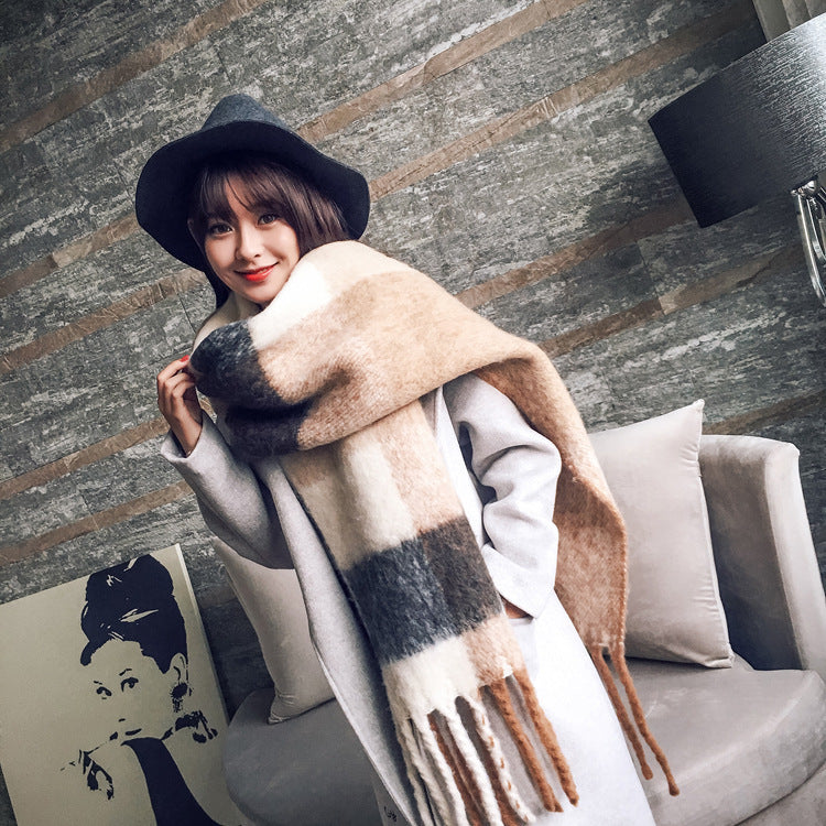 Cashmere-inspired scarf, view 10 - MRSLM