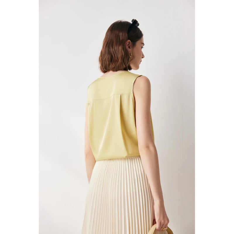 sleeveless v-neck silk blouse, view 20 - MRSLM