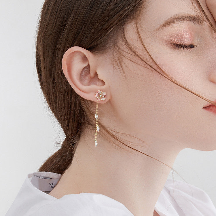 Women's Trendy Luxury Sense Cherry Blossom Tassel Earrings