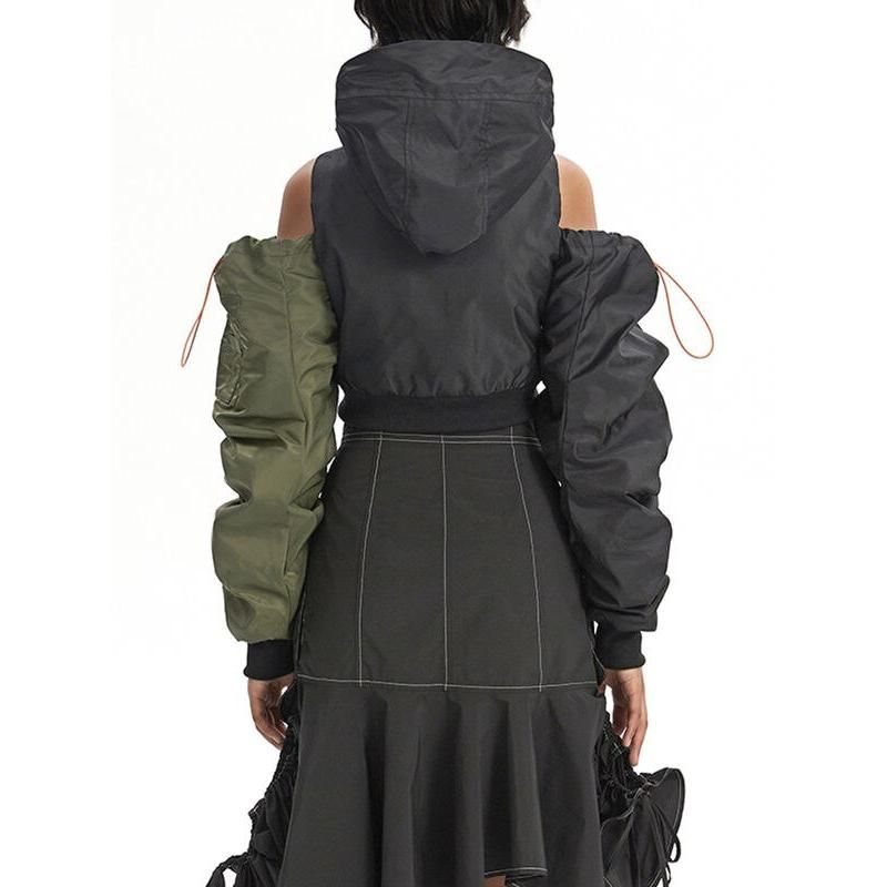 Damen-Patchworkjacke mit asymmetrischem Kapuzenmuster