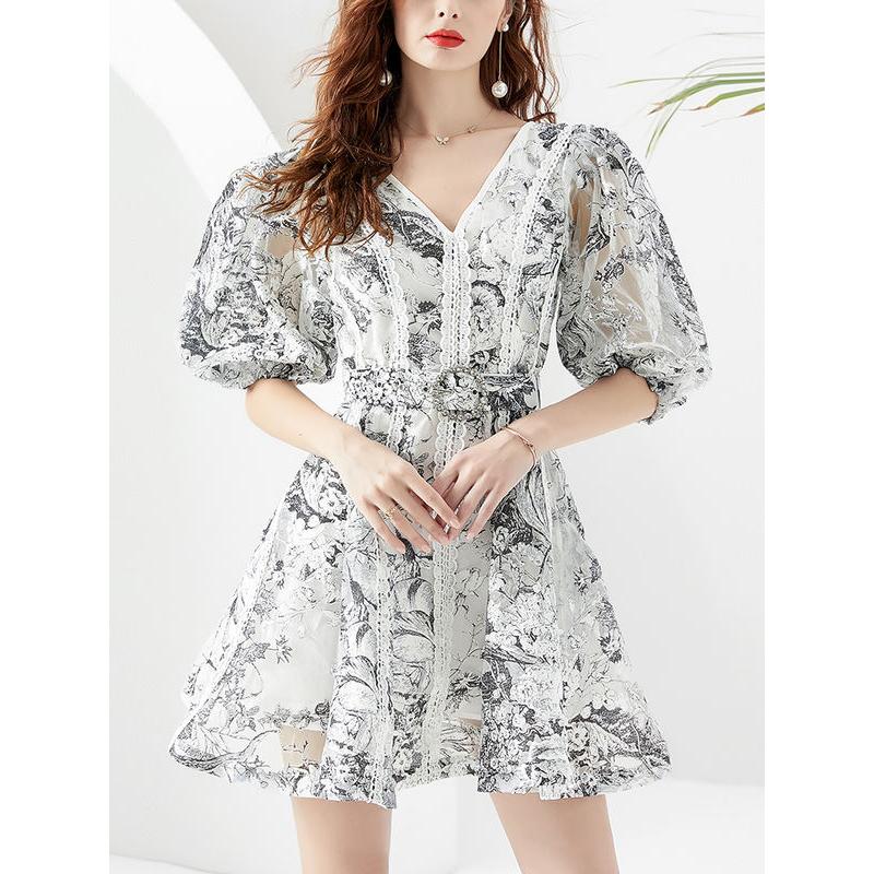 summer lace V-neck mini dress, view 3 - MRSLM