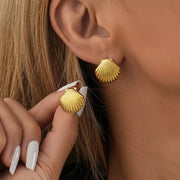 vintage shell-inspired stud earrings - MRSLM