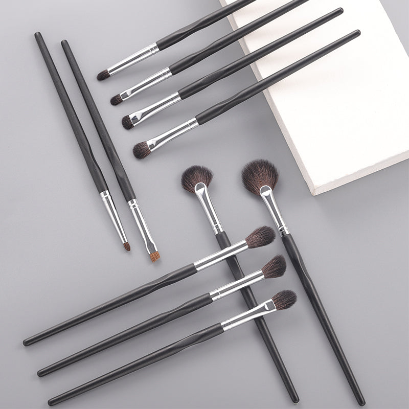 cosmetic makeup brushes set, view 2 - MRSLM