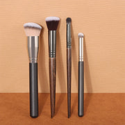 4-in-1 makeup brush set, view 2 - MRSLM