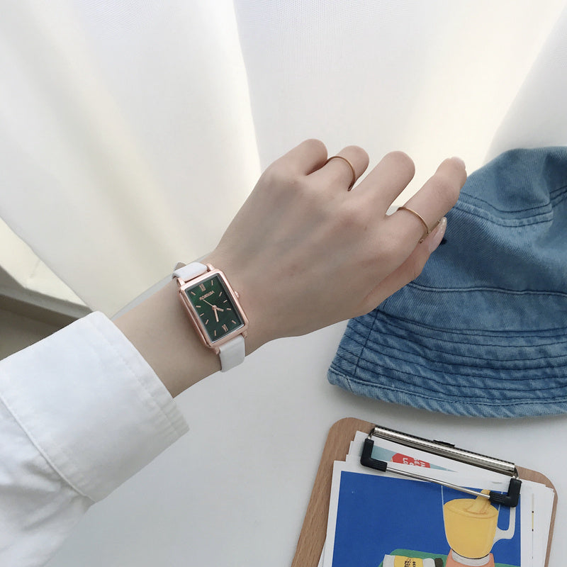Retro Square Lace Small Female Watch