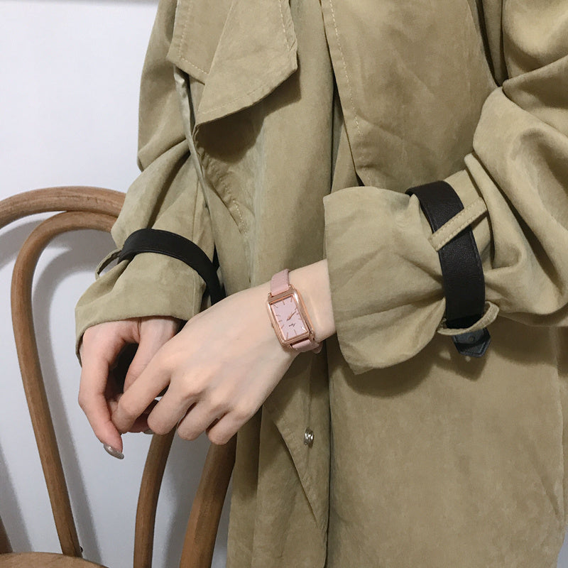 Retro Square Lace Small Female Watch