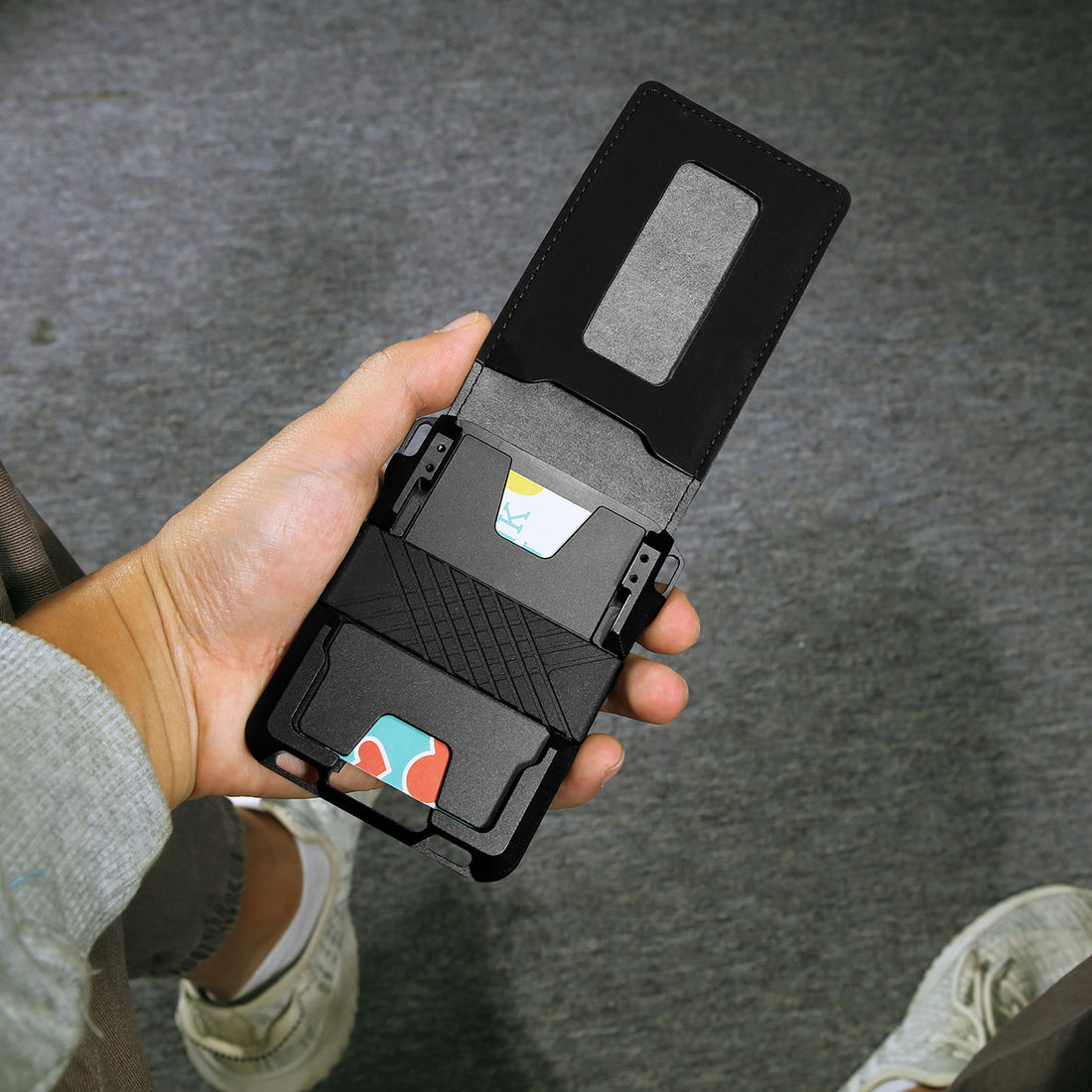 Multifunctional Outdoor Card Holder Set