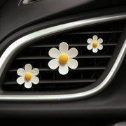 daisy car perfume clip, view 3 - MRSLM