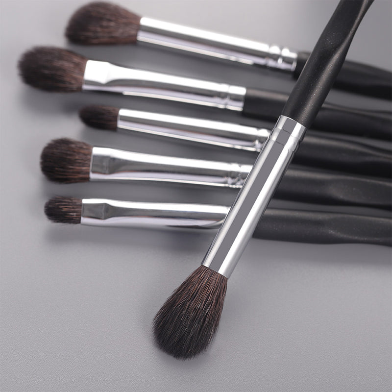 cosmetic makeup brushes set, view 4 - MRSLM