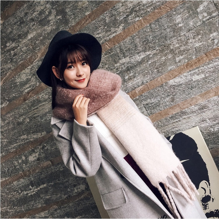 Cashmere-inspired scarf, view 6 - MRSLM