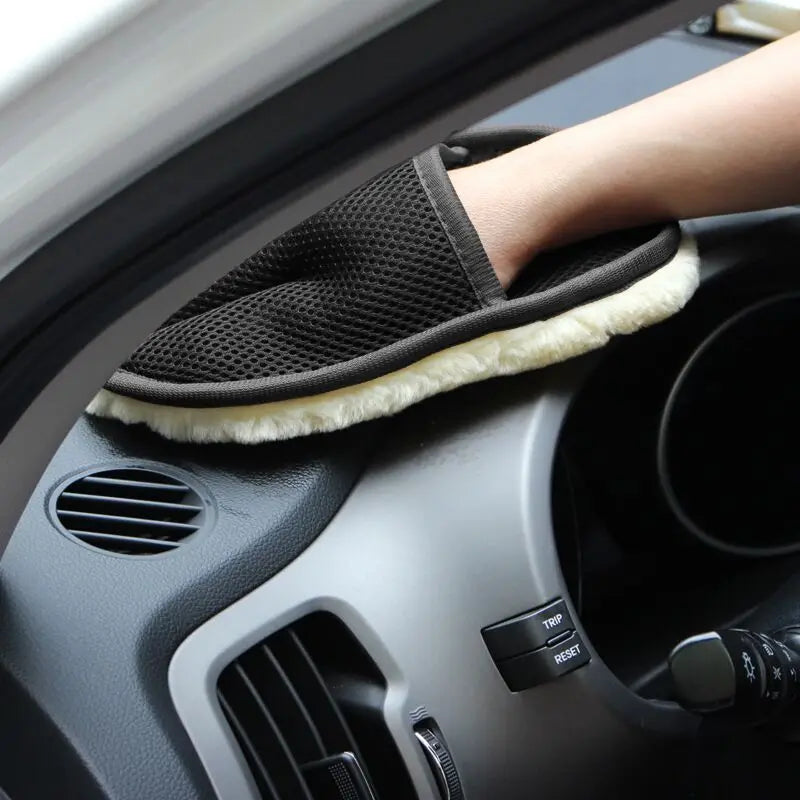 soft faux wool car washing glove, view 3 - MRSLM