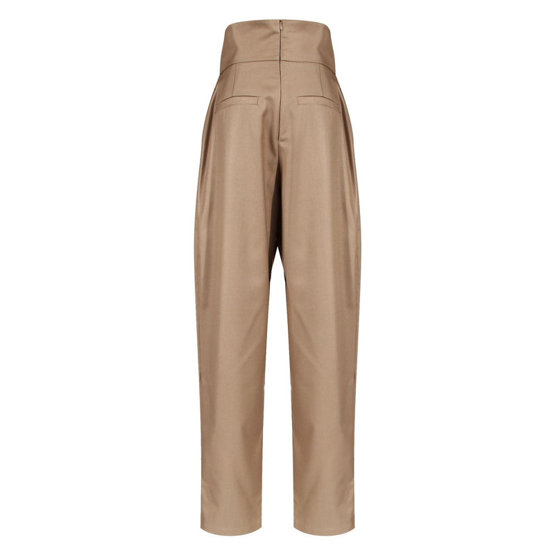 Radieschenhose mit gekreuzten Riemen