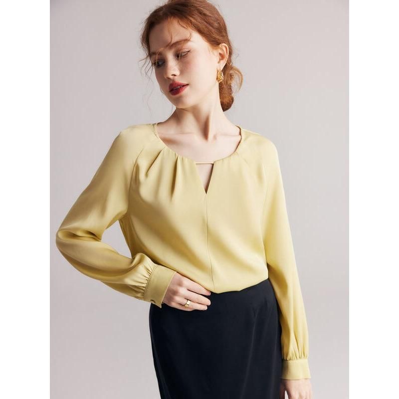Blusa elegante de manga raglan em mistura de seda