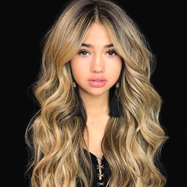 mixed color mid-length wig, view 6 - MRSLM