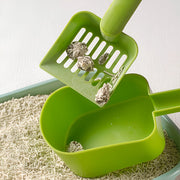 plastic cat litter scoop with self-cleaning base, view 4 - MRSLM