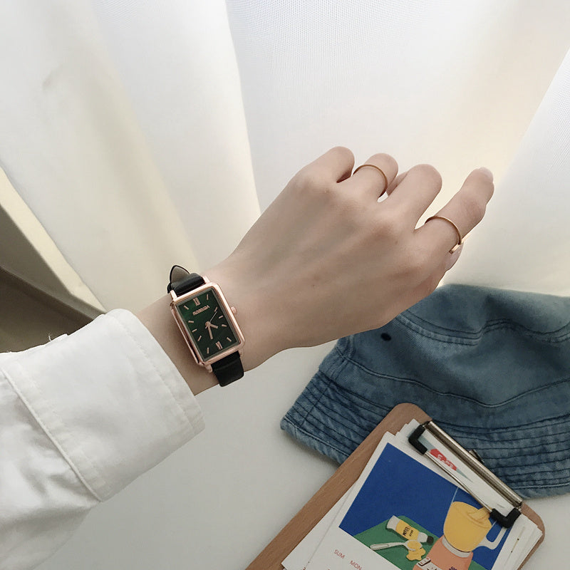 Retro Square Lace Small Female Watch