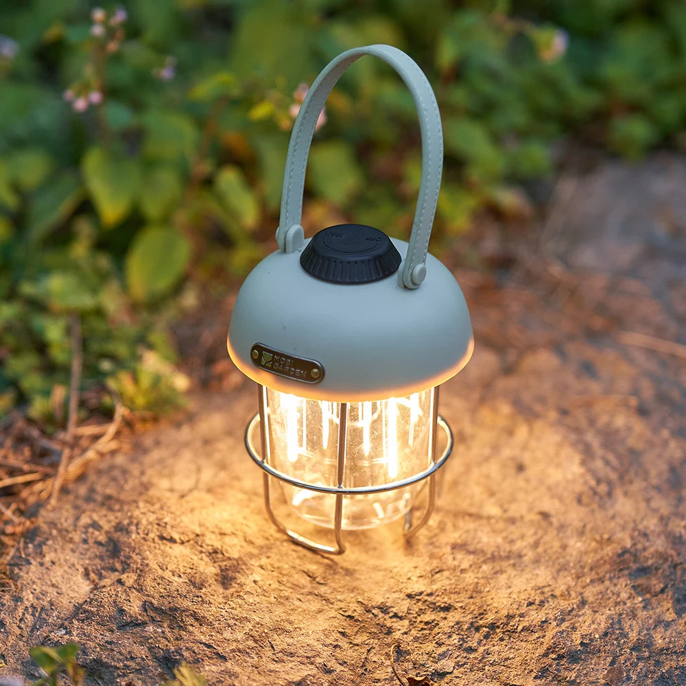 Lanterna de acampamento LED recarregável vintage