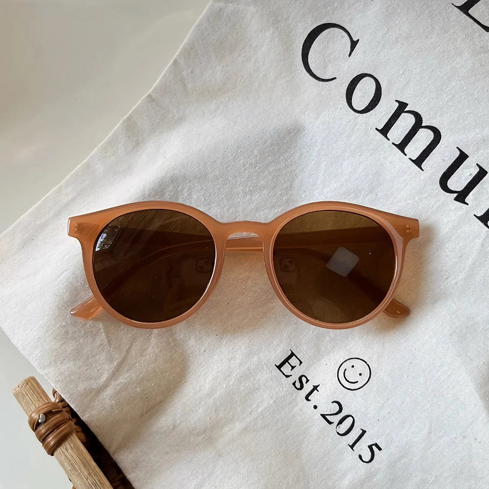 Chic Retro Round Sunglasses for Women