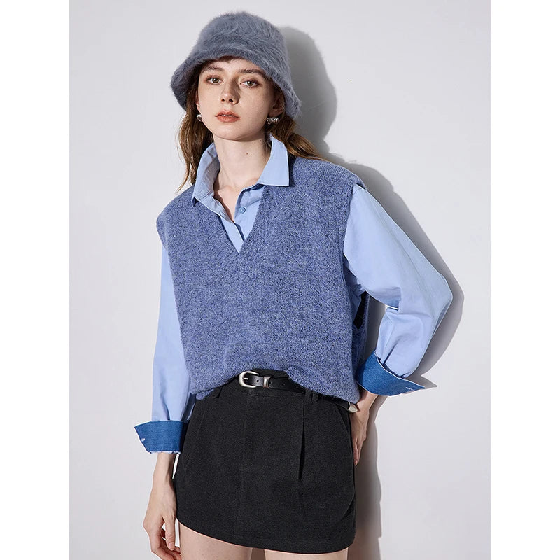 Women's V-neck knitted sweater, view 5 - MRSLM