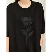 minimalist loose embroidered tee for women, view 5 - MRSLM