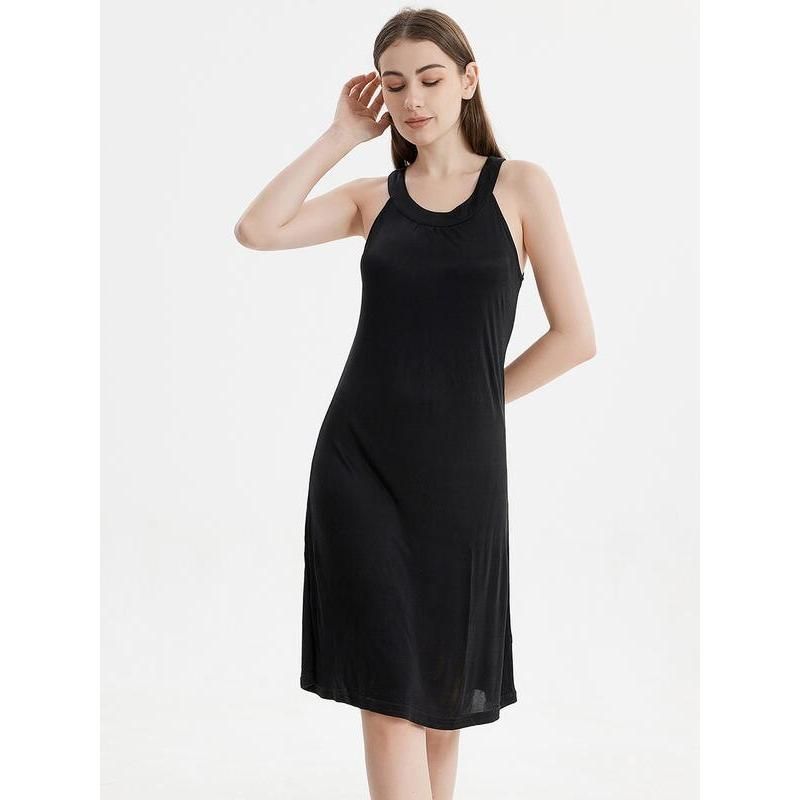 Vestido midi elegante com decote halter em mistura de seda
