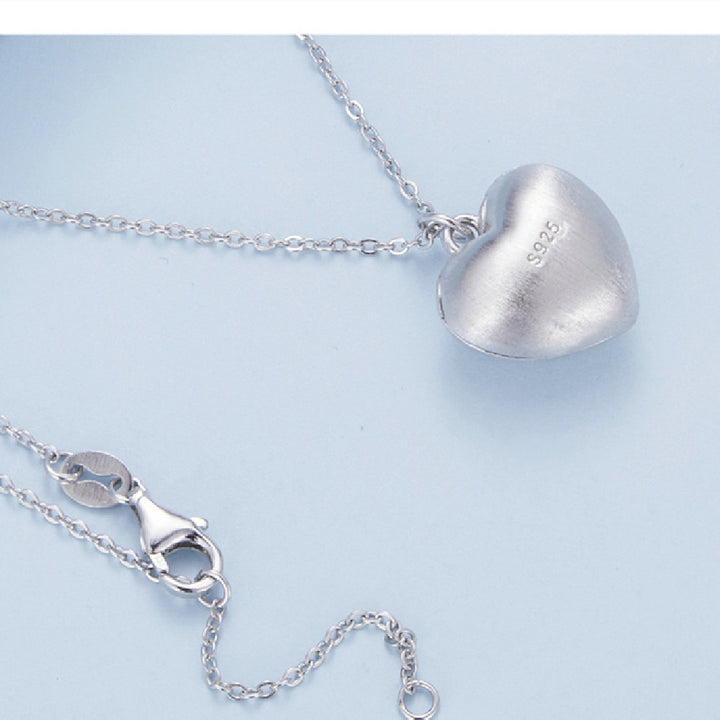 Lettering Open And Close Design Love Necklace