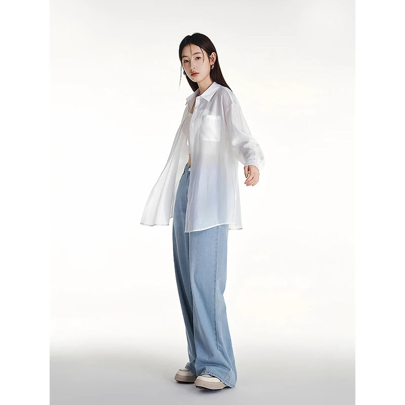 Blusa feminina elegante em Tencel Lyocell com gola dobrável.