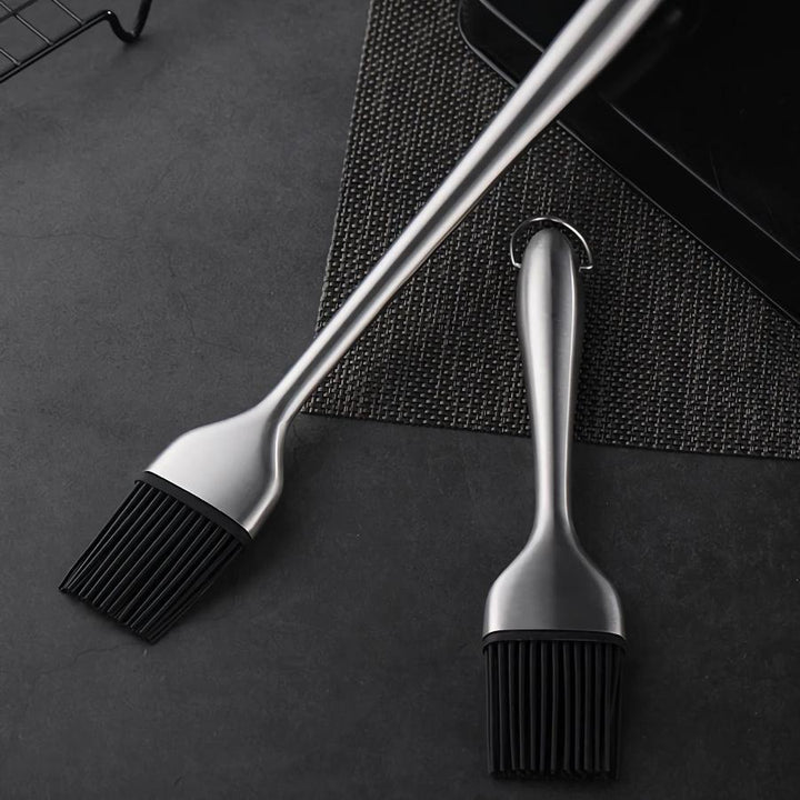 Stylish Simple Design Stainless Steel Silicone Oil Brush