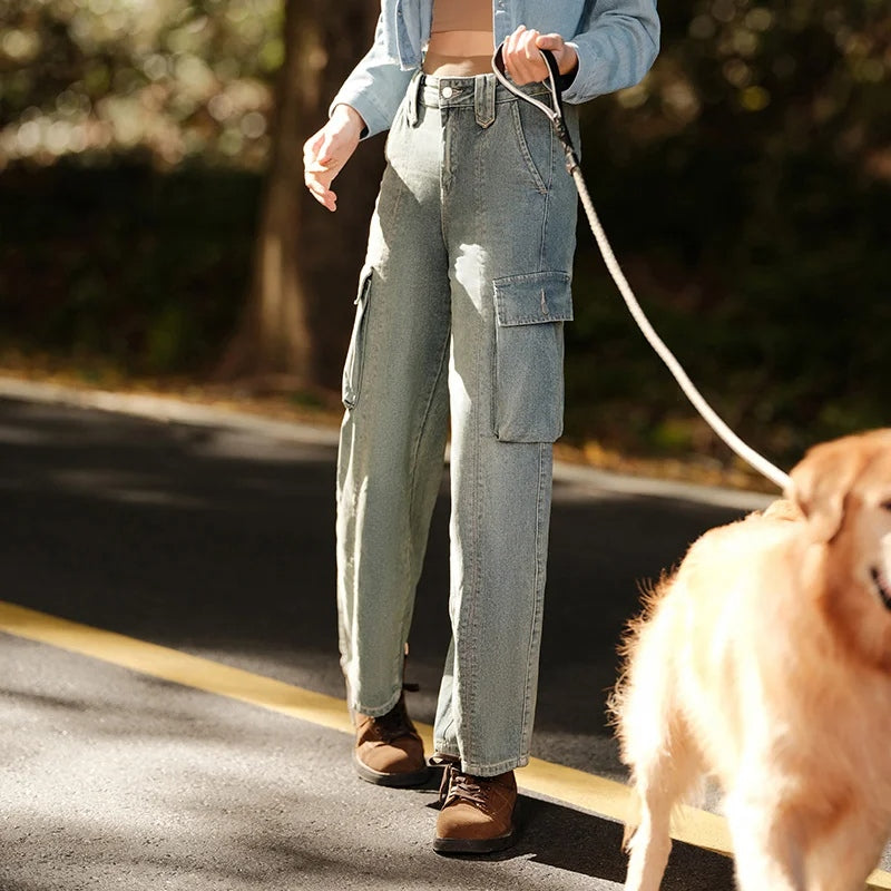 Calça jeans de perna larga com efeito desgastado