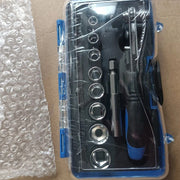 23-piece ratchet wrench and screwdriver set, view 7 - MRSLM