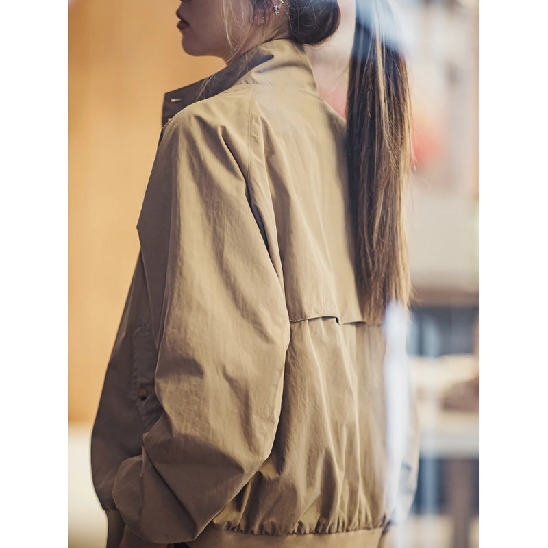 Herbstliche Arbeitsjacke mit Stehkragen