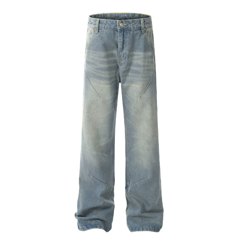 Verwaschene, abgenutzte Freizeitjeans, gerader, lockerer Schnitt, dünn, schlicht