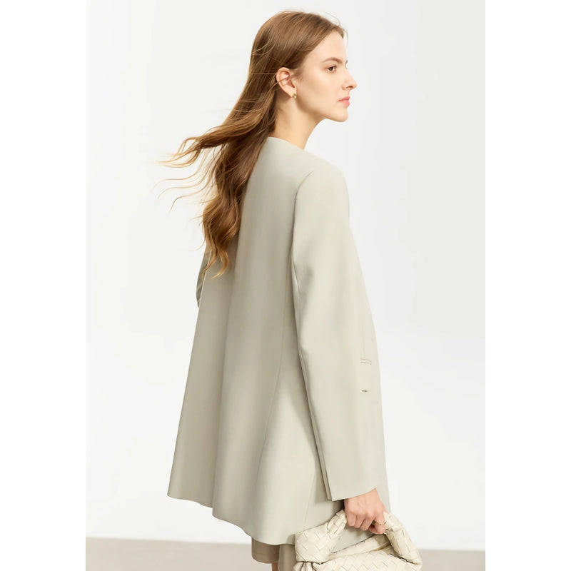 Eleganter Blazer mit V-Ausschnitt, Gürtel und Schulterpolstern
