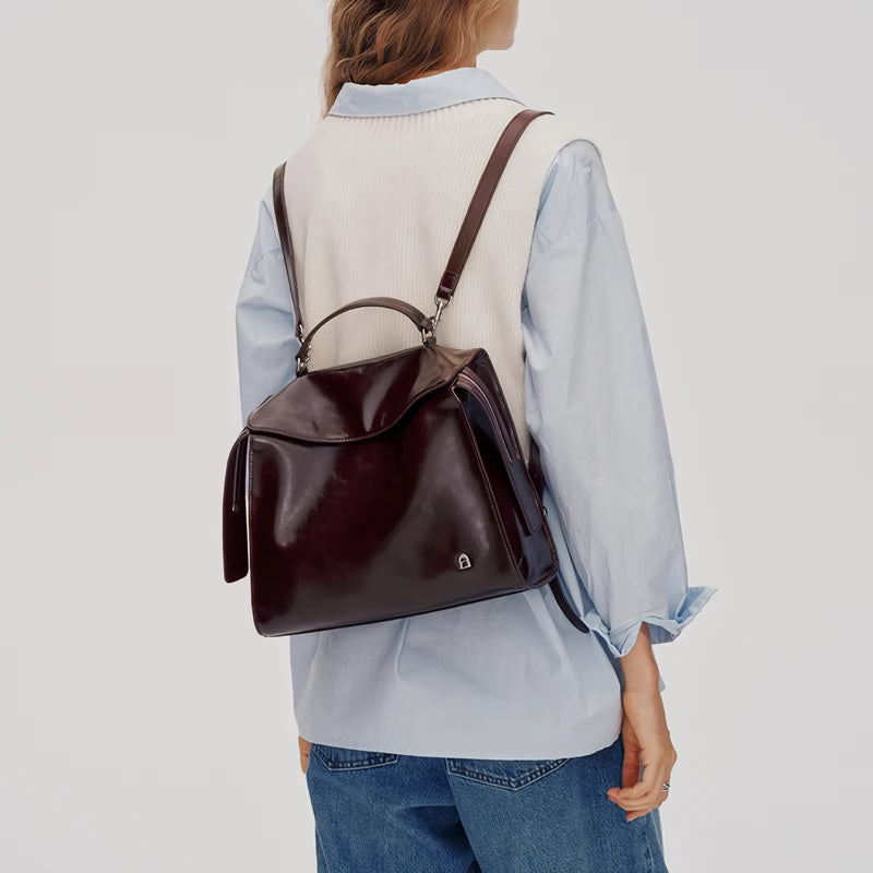 Mochila de viagem de couro de grande capacidade para homens e mulheres.