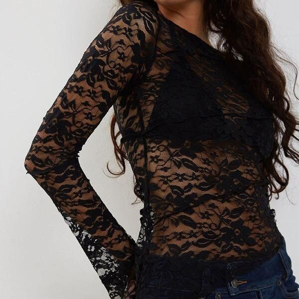Women's Lace Floral Fitted Crop Top