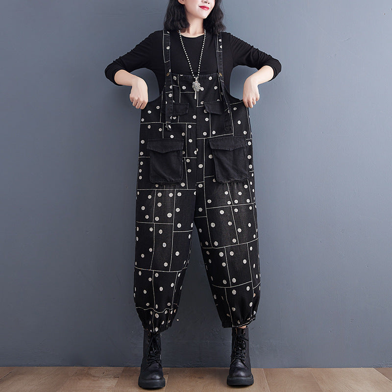 Neue Jeanshosen mit Trägern für Herbst und Winter
